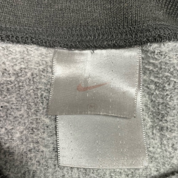 Vintage 00s NIKE Crewneck Sweatshirt DISTRESSED/THRASHED RESEARCH LAB Thrashed M - Picture 8 of 8